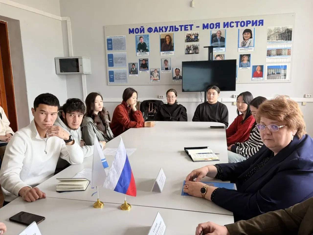 Preserving the heritage: the prospects of the Golden Mountains of Altai were discussed at Gorno-Altaisk State University